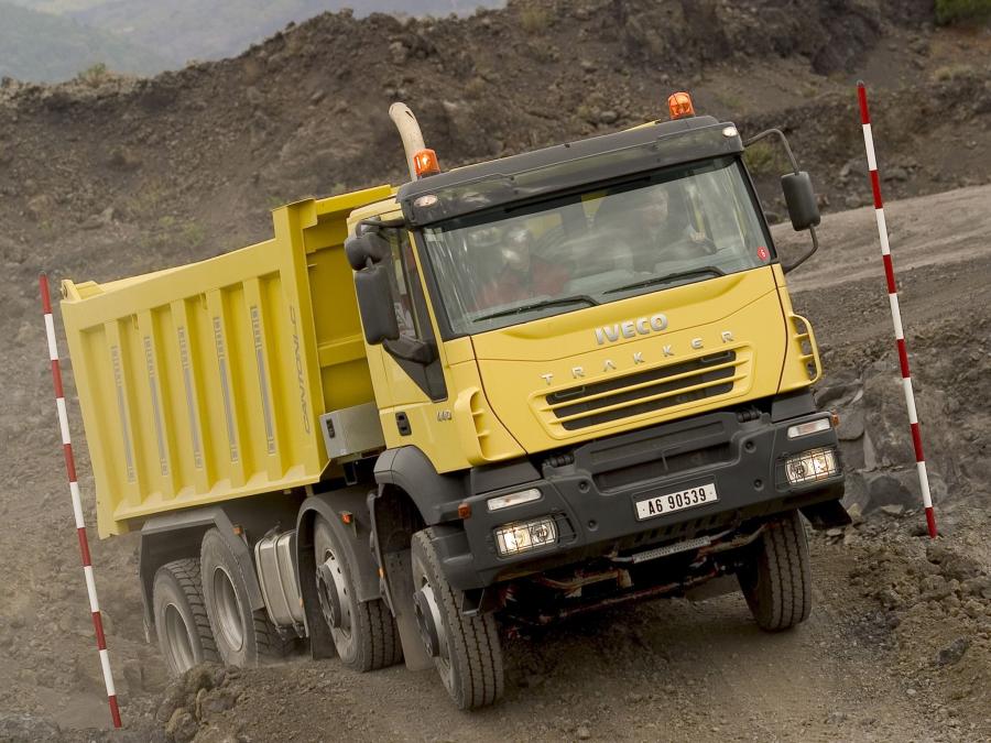  Iveco Trakker 8x4 2004 года  (фото 2 из 11)